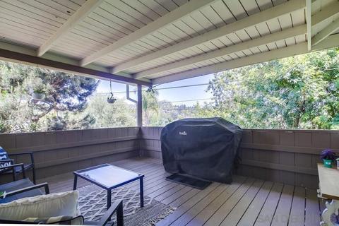 8960 Greenview Pl, Spring Valley, CA 91977 photo 18