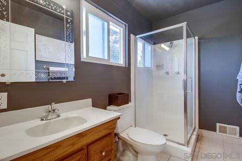 8960 Greenview Pl, Spring Valley, CA 91977 photo 13