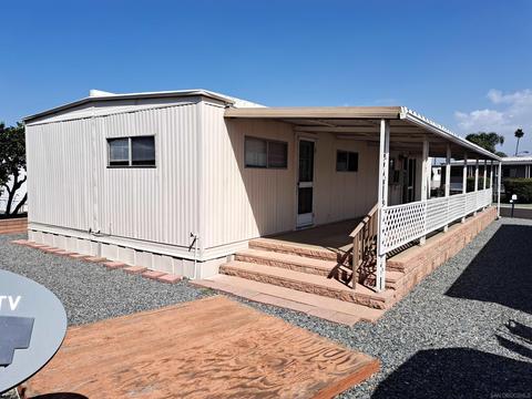 44 El Prado Ln, Oceanside, CA 92058 photo 3