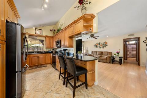 10848 Wagon Wheel Dr, Spring Valley, CA 91978 photo 13