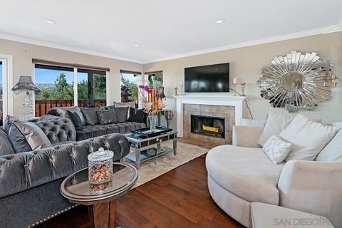1867 Guilder Gln, Escondido, CA 92029 photo 8