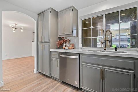 970 Somerset Ct #E, Chula Vista, CA 91915 photo 4