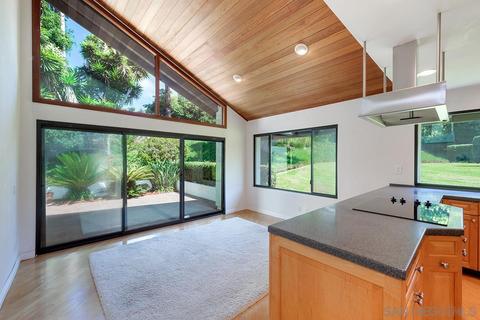 1332 Sun Valley Rd, Solana Beach, CA 92075 photo 1
