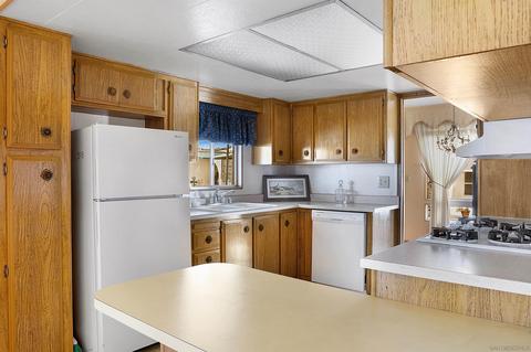 1506 Oak Dr #SPC 116, Vista, CA 92084 photo 7