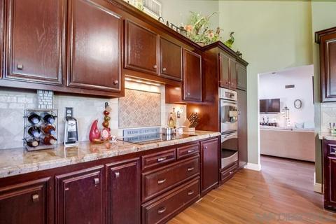 10570 Meadow Glen Way E, Escondido, CA 92026 photo 10
