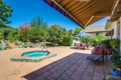 10570 Meadow Glen Way E, Escondido, CA 92026 photo 46