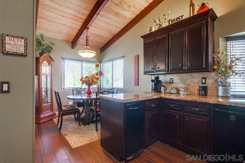 10570 Meadow Glen Way E, Escondido, CA 92026 photo 14