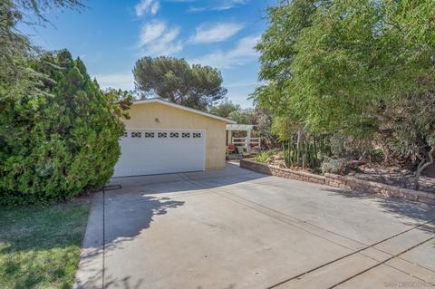 1027 Hunter St, Ramona, CA 92065 photo 3