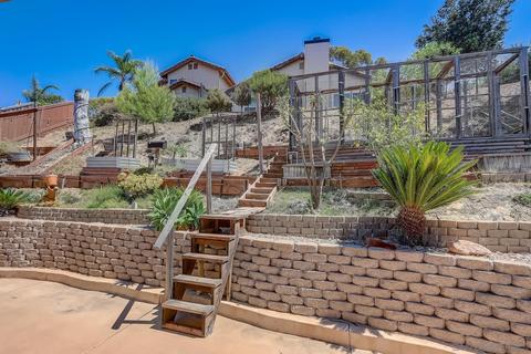 1863 Loreto Gln, Escondido, CA 92027 photo 32