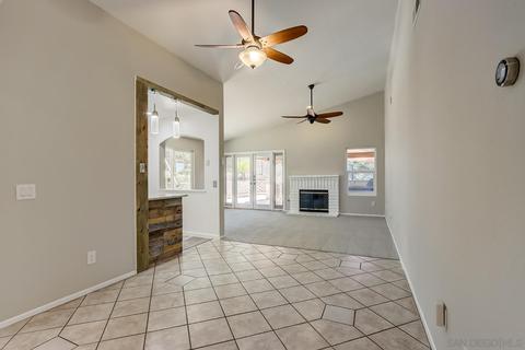 1863 Loreto Gln, Escondido, CA 92027 photo 5