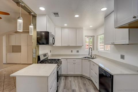 1863 Loreto Gln, Escondido, CA 92027 photo 27