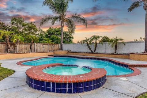 633 Tangier Ct, Oceanside, CA 92057 photo 4