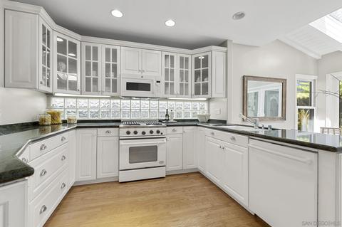 7231 Draper, La Jolla, CA 92037 photo 8