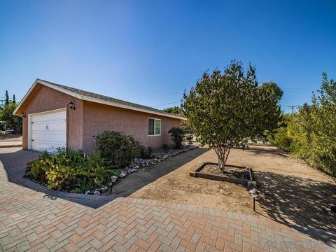 1124 Ramona St, Ramona, CA 92065 photo 8
