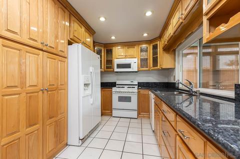 10622 El Nopal, Santee, CA 92071 photo 8