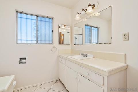 688 Cedar St, El Cajon, CA 92021 photo 27