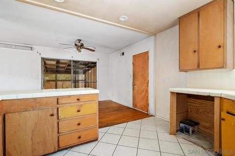 688 Cedar St, El Cajon, CA 92021 photo 12