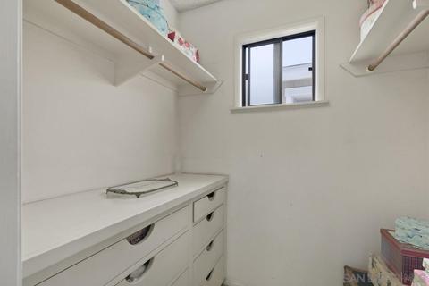 261 J Ave, Coronado, CA 92118 photo 27