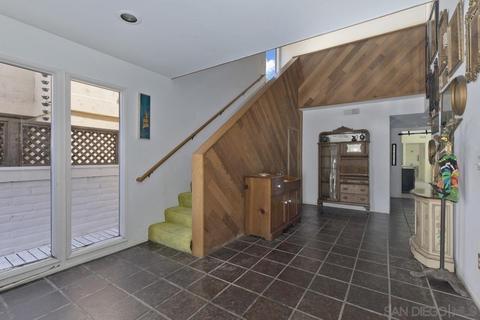 261 J Ave, Coronado, CA 92118 photo 3