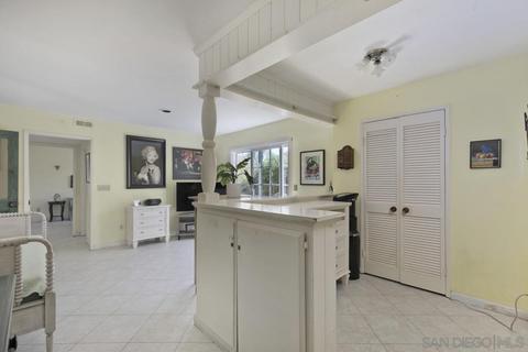 261 J Ave, Coronado, CA 92118 photo 14
