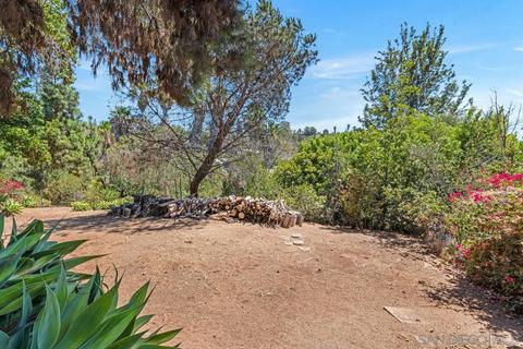 9325 Edgewood Dr, La Mesa, CA 91941 photo 34