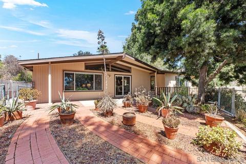 9325 Edgewood Dr, La Mesa, CA 91941 photo 27