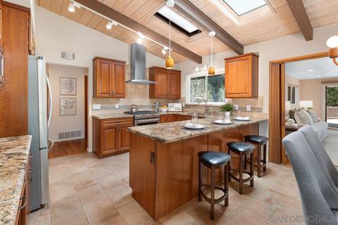 9325 Edgewood Dr, La Mesa, CA 91941 photo 8