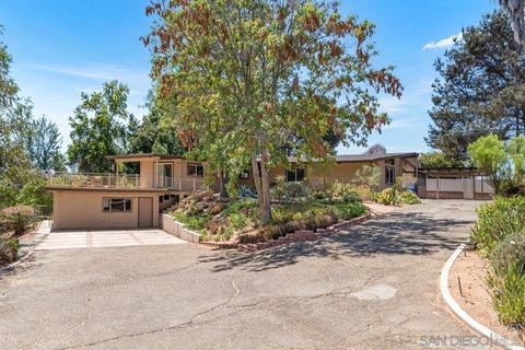 9325 Edgewood Dr, La Mesa, CA 91941 photo 1