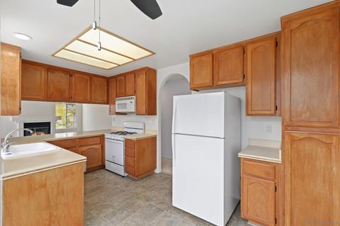 3555 Cameo Dr #62, Oceanside, CA 92056 photo 9