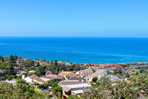2352 Via Capri Ct, La Jolla, CA 92037 photo 4