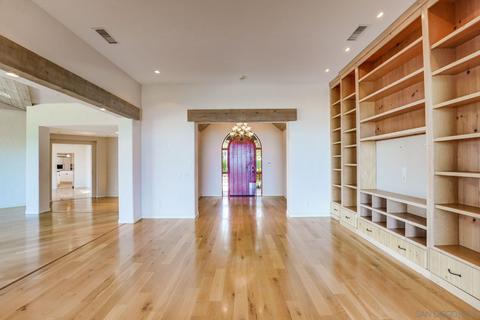2352 Via Capri Ct, La Jolla, CA 92037 photo 13