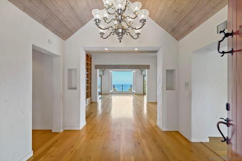 2352 Via Capri Ct, La Jolla, CA 92037 photo 11