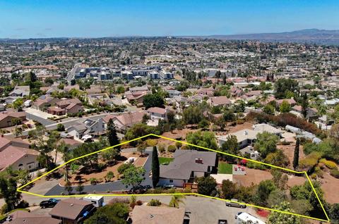 634 Cortez Ave, Vista, CA 92084 photo 5