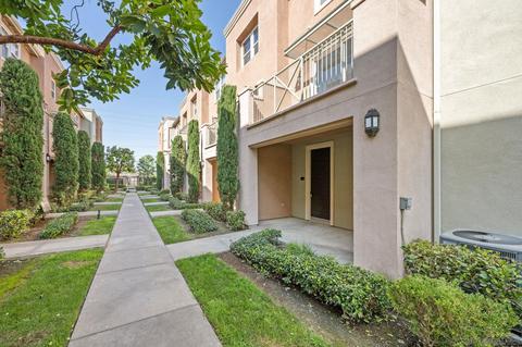 500 N Willowbrook Ave #L3, Compton, CA 90220 photo 11