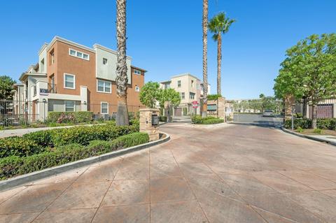 500 N Willowbrook Ave #L3, Compton, CA 90220 photo 6