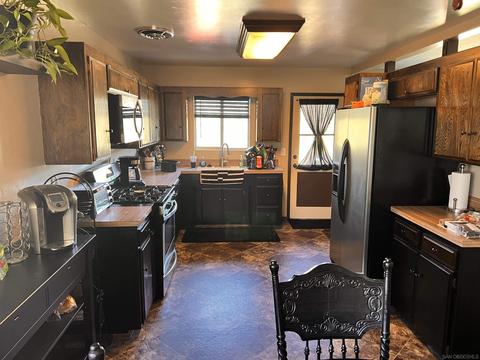 5990 Bertro Dr, La Mesa, CA 91942 photo 17