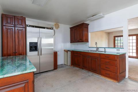 11004 Singletree Ln, Spring Valley, CA 91978 photo 5