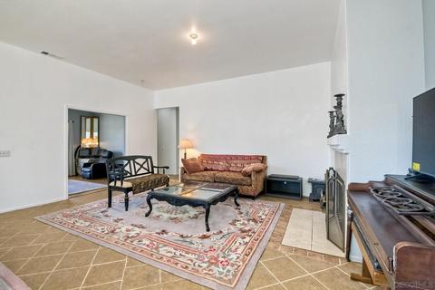 3936 Estancia Dr, Oceanside, CA 92058 photo 11