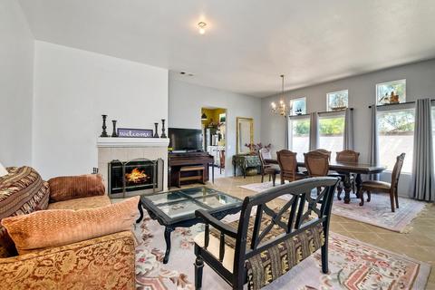 3936 Estancia Dr, Oceanside, CA 92058 photo 9