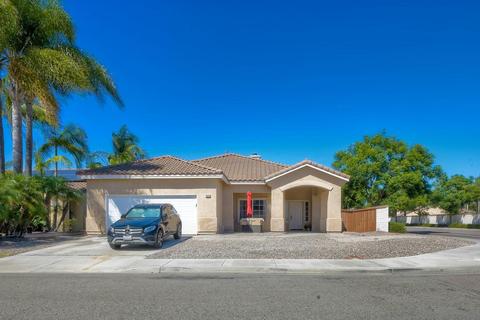 3936 Estancia Dr, Oceanside, CA 92058 photo 2