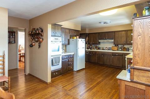 5841 Ravenswood Rd, La Jolla, CA 92037 photo 10