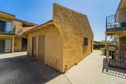 8707 Troy St, Spring Valley, CA 91977 photo 11
