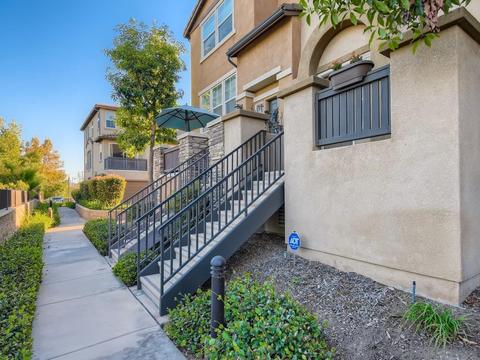 10111 Star Magnolia Ln, Santee, CA 92071 photo 2