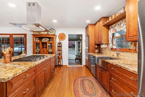 1675 Chase Ln, El Cajon, CA 92020 photo 2