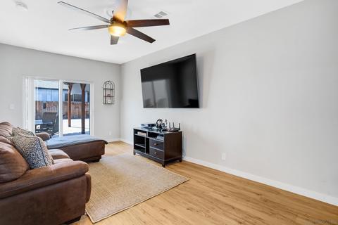 9469 Saint George St, Spring Valley, CA 91977 photo 16