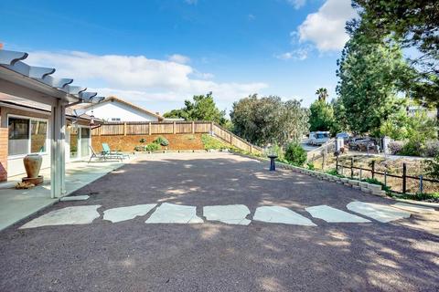 1377 Conejo Ct, El Cajon, CA 92021 photo 42
