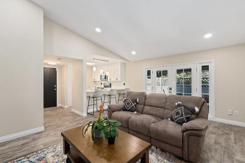 222 Crestview Gln, Escondido, CA 92026 photo 2
