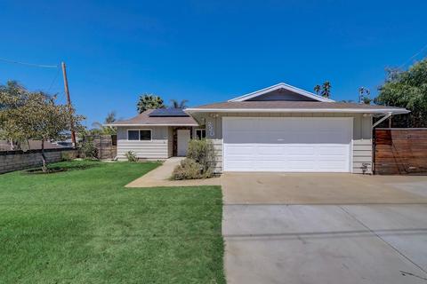 220 Shetland Way, Fallbrook, CA 92028 photo 1