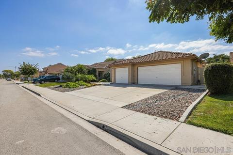 3905 Cadena Dr, Oceanside, CA 92058 photo 3