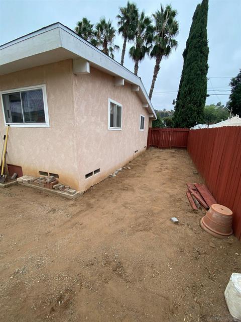 696 E Chase Ave, El Cajon, CA 92020 photo 2